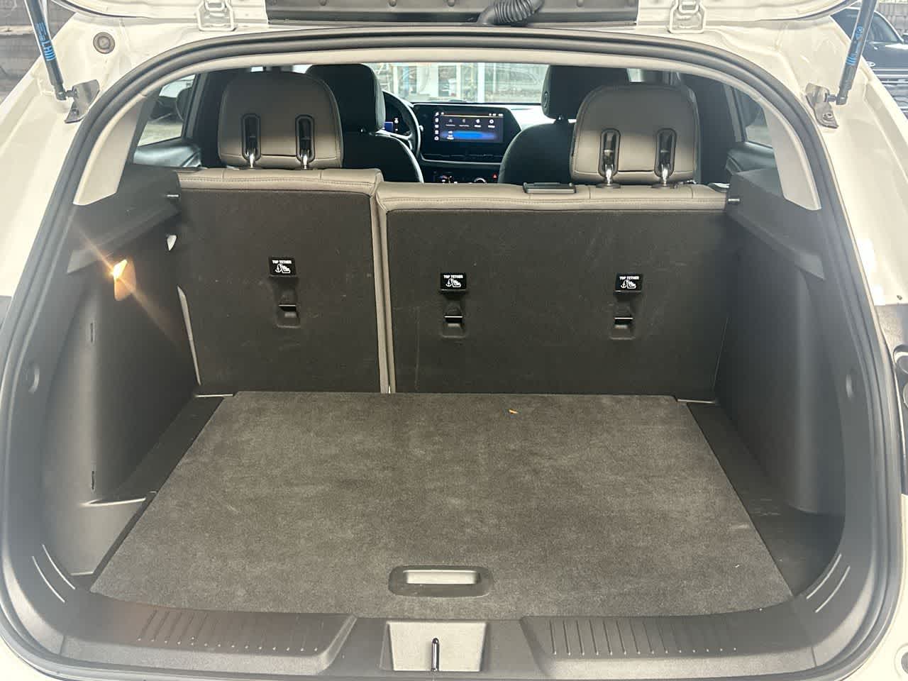 Thumbnail: 2025 Chevrolet Trax - 25