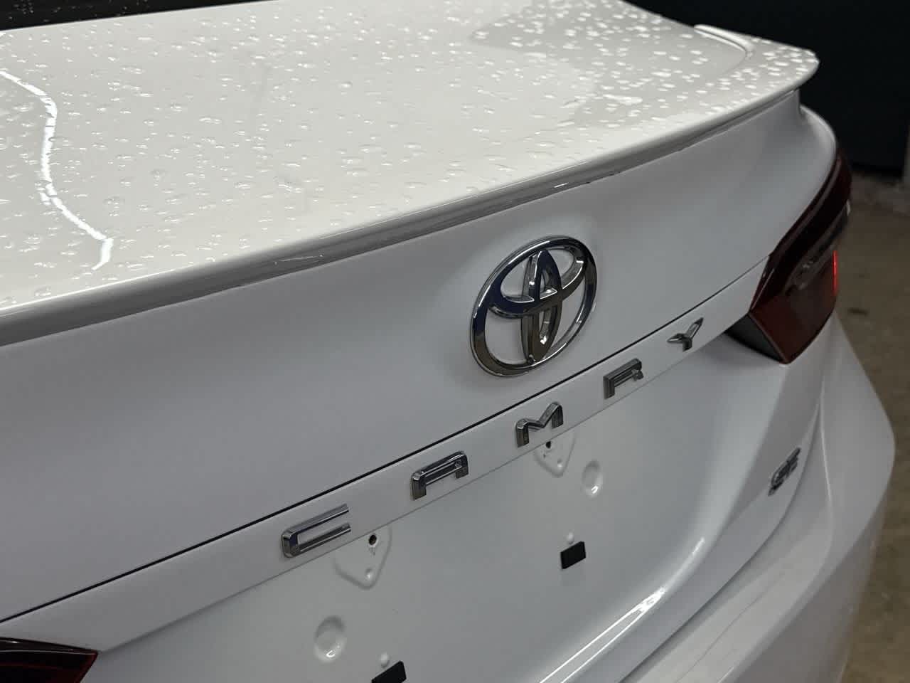 Thumbnail: 2022 Toyota Camry - 10