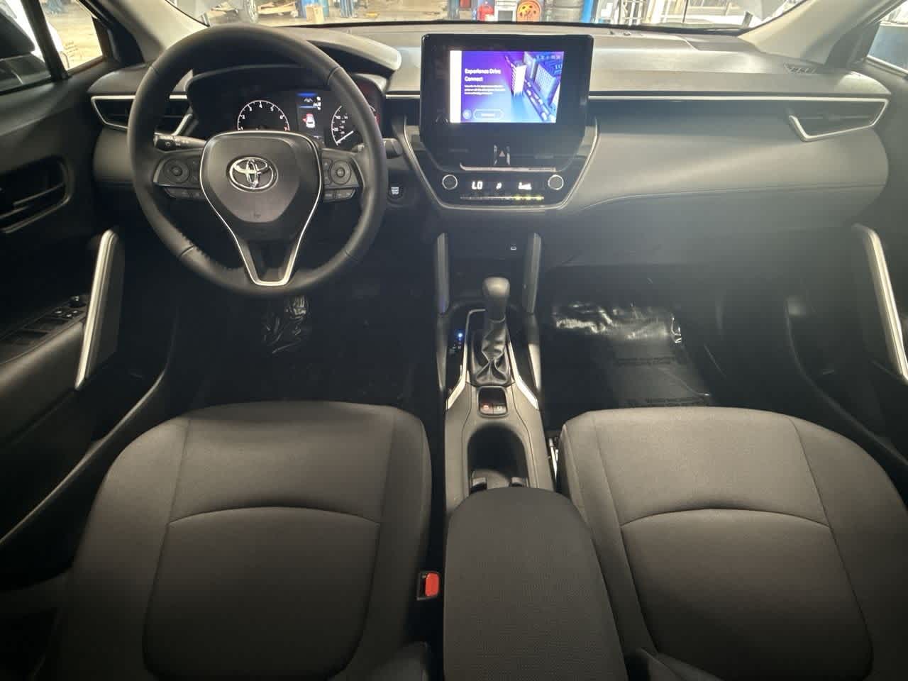 Thumbnail: 2024 Toyota Corolla Cross - 24
