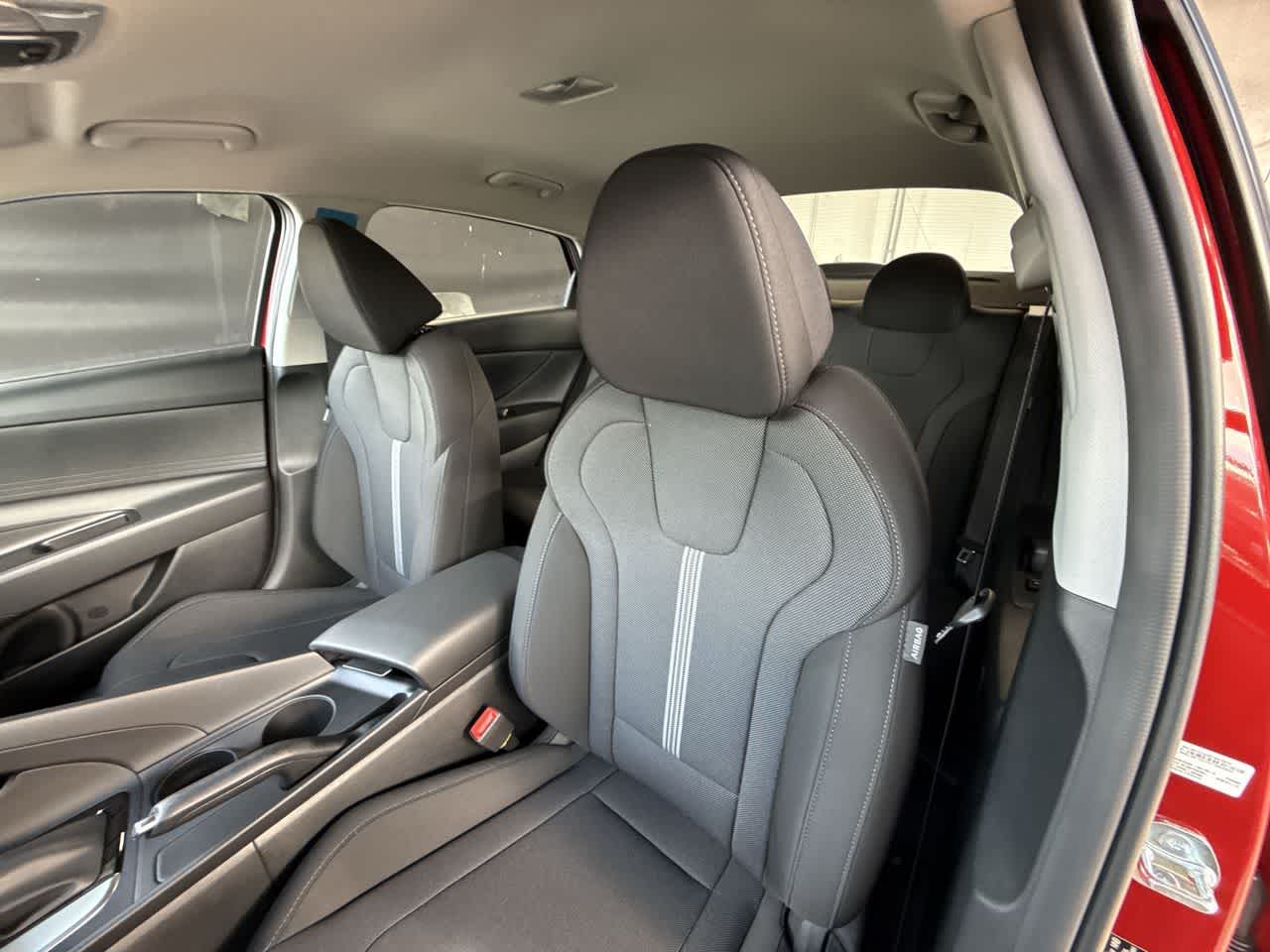 Thumbnail: 2025 Hyundai Elantra - 14