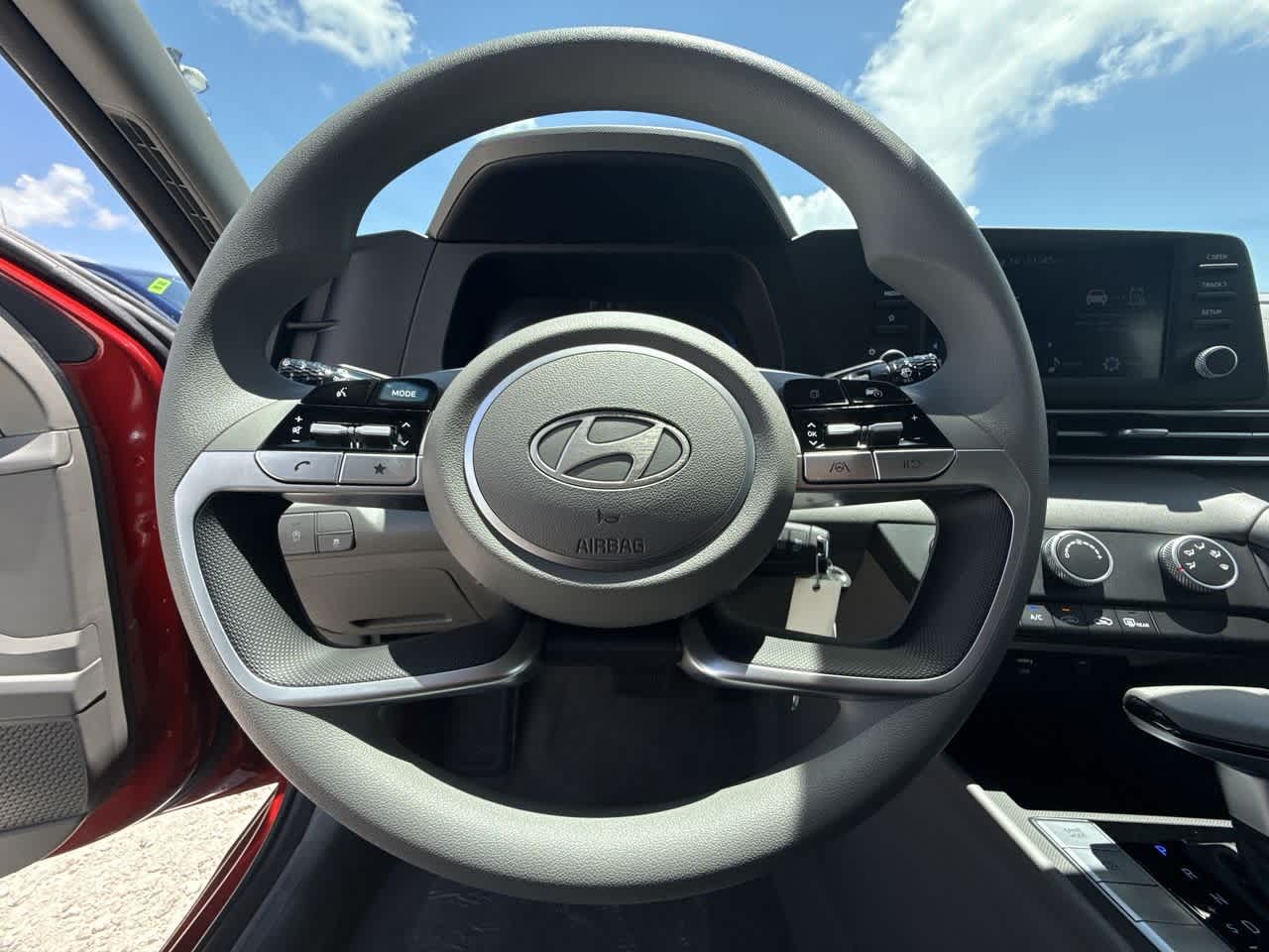 Thumbnail: 2025 Hyundai Elantra - 15