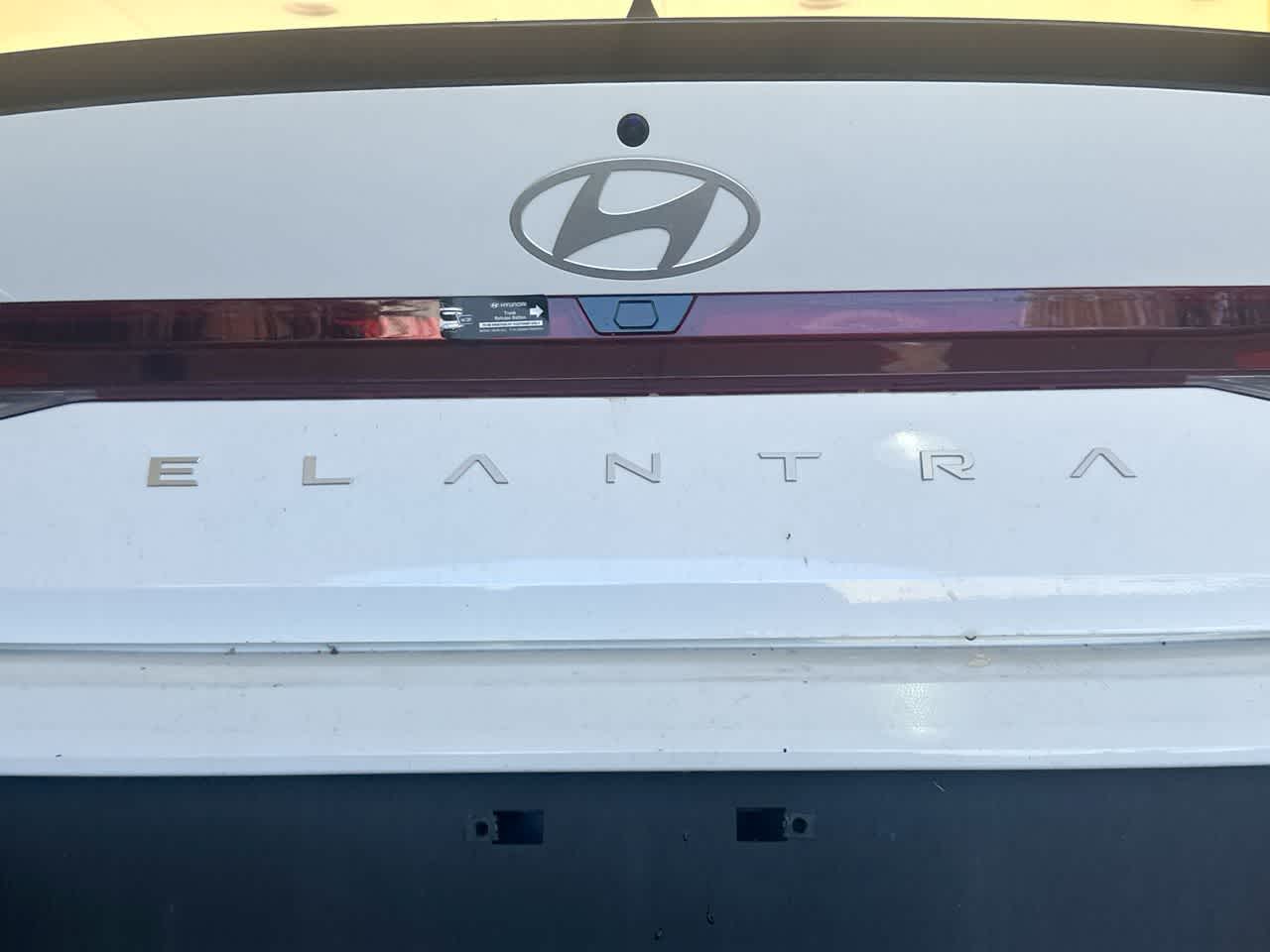 Thumbnail: 2026 Hyundai Elantra - 10