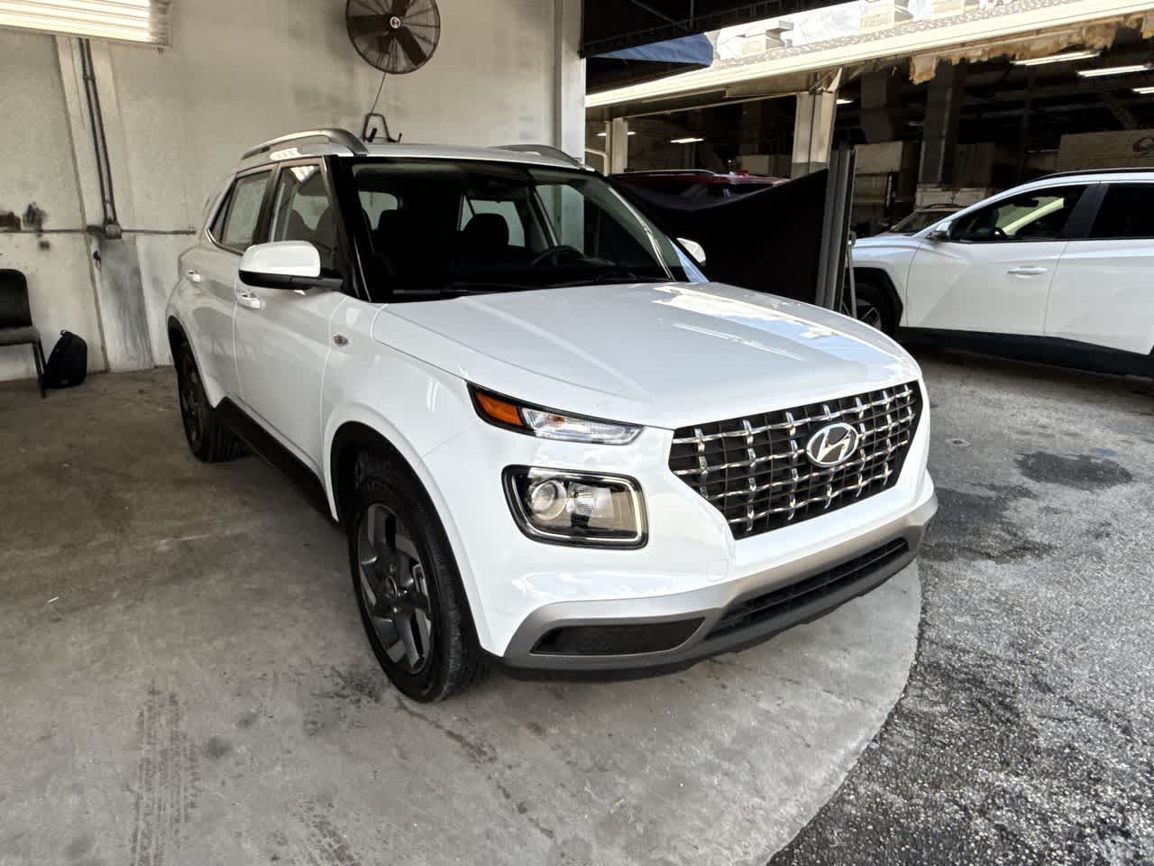 Thumbnail: 2025 Hyundai Venue - 2