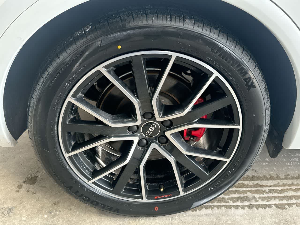 Thumbnail: 2023 Audi SQ5 - 11