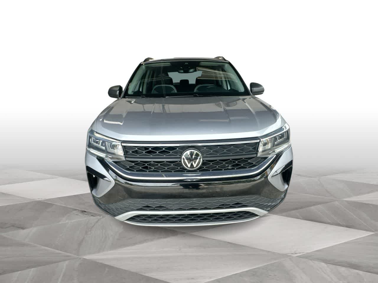 Thumbnail: 2024 Volkswagen Taos - 3