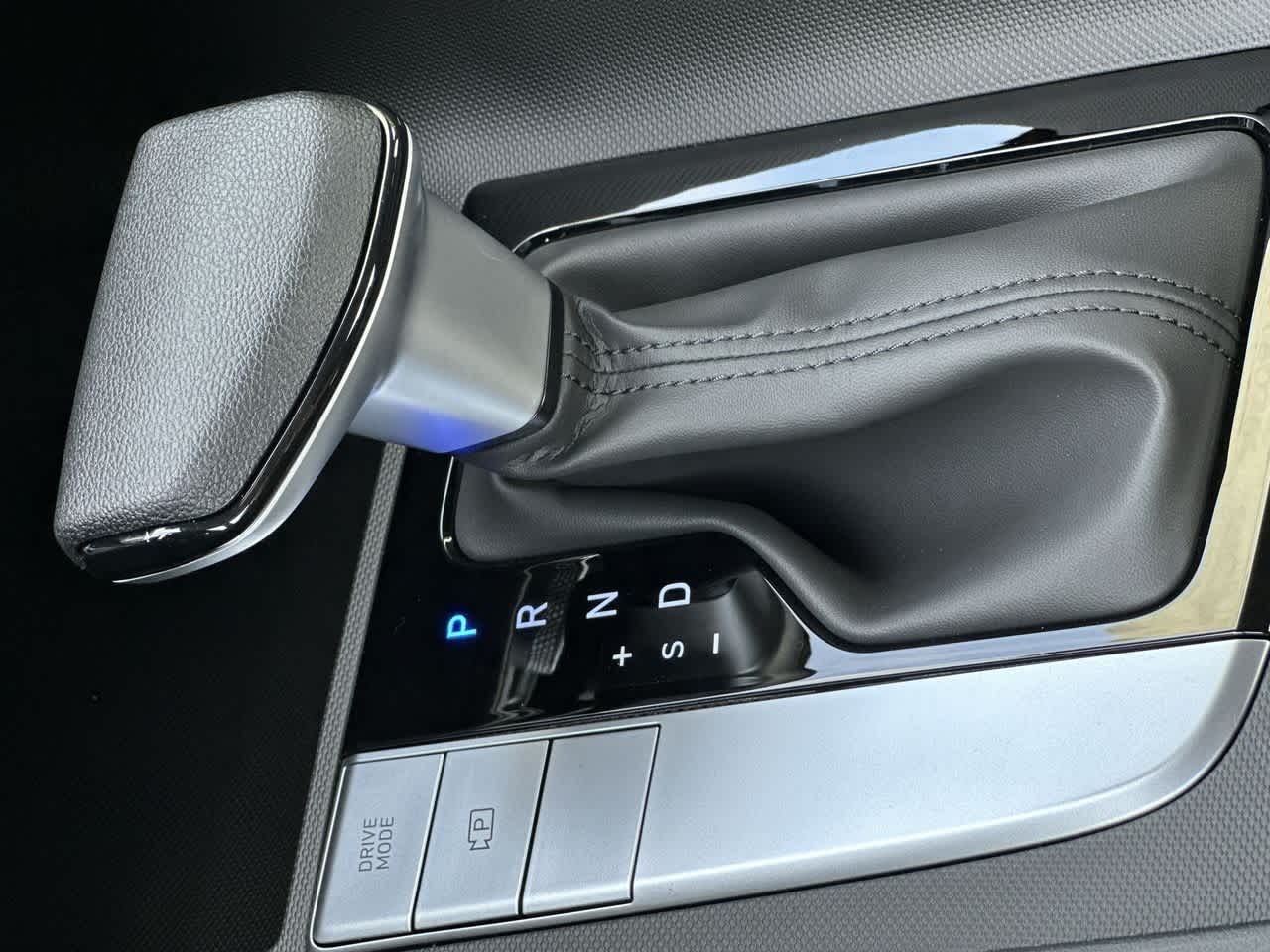 Thumbnail: 2025 Hyundai Elantra - 21