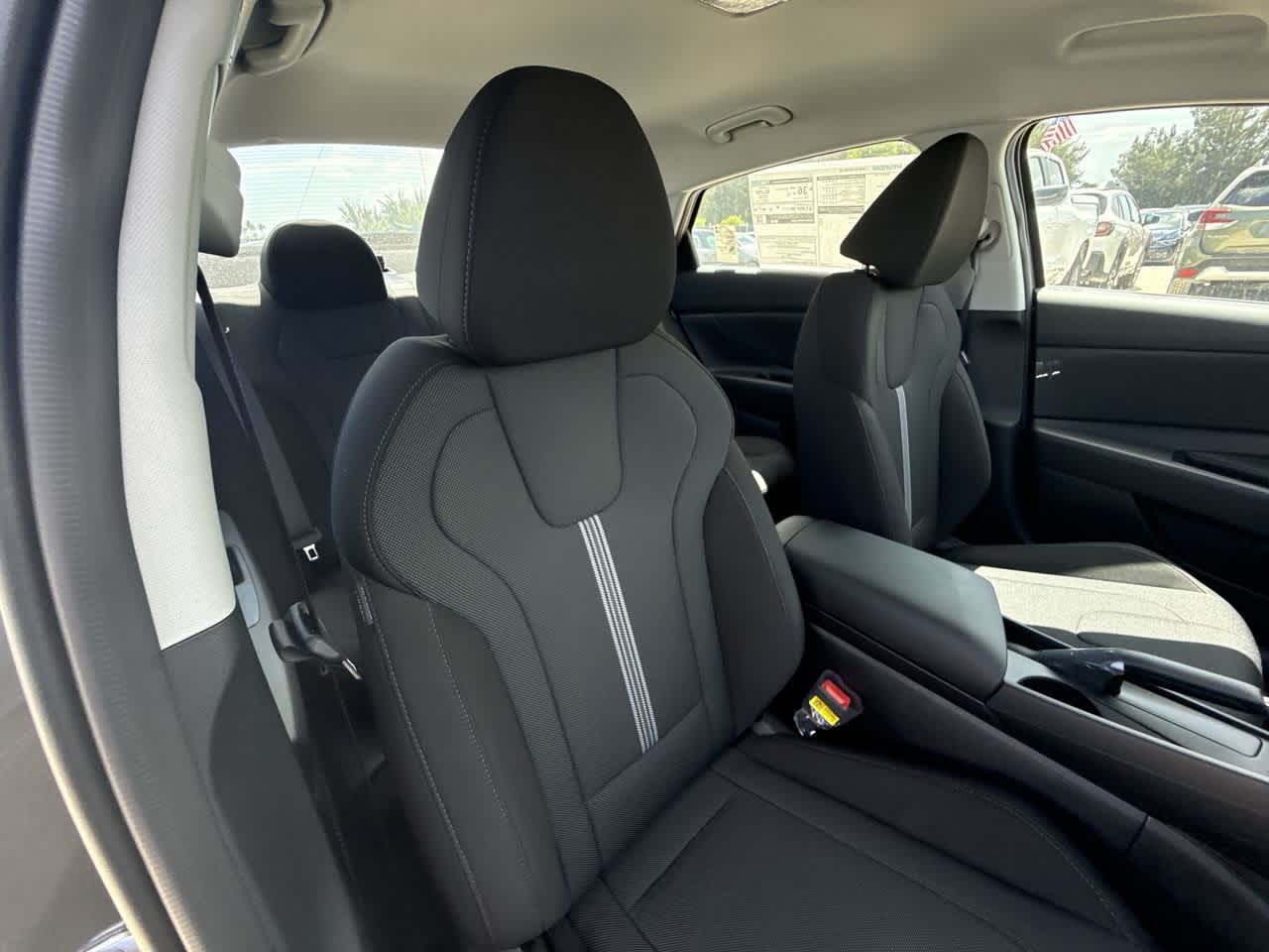 Thumbnail: 2025 Hyundai Elantra - 27