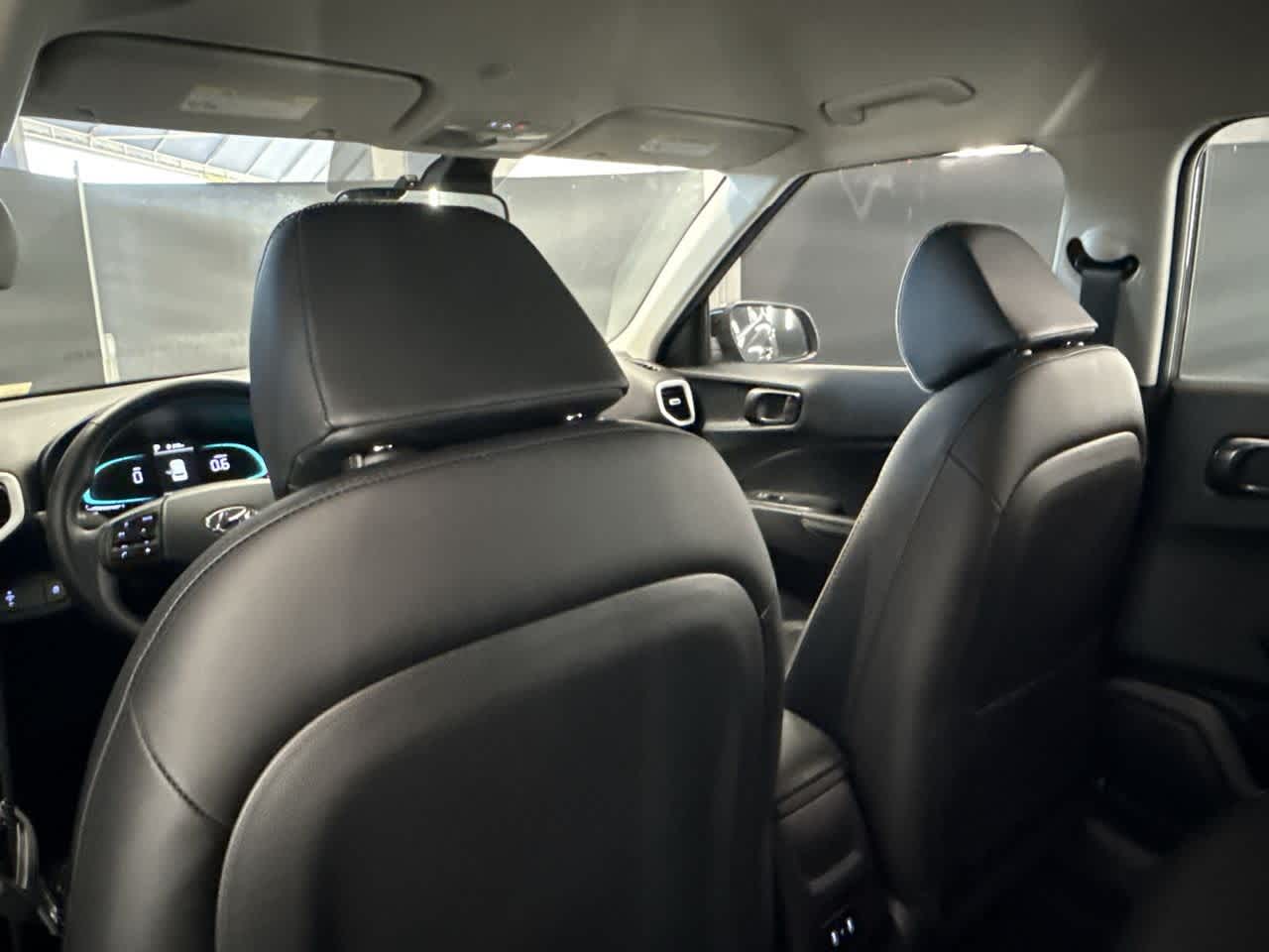 Thumbnail: 2024 Hyundai Venue - 29