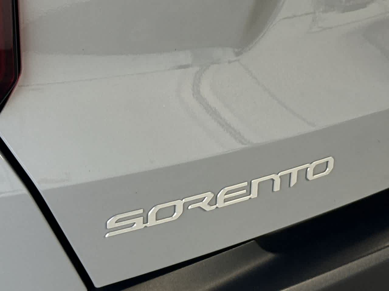 Thumbnail: 2023 Kia Sorento - 9