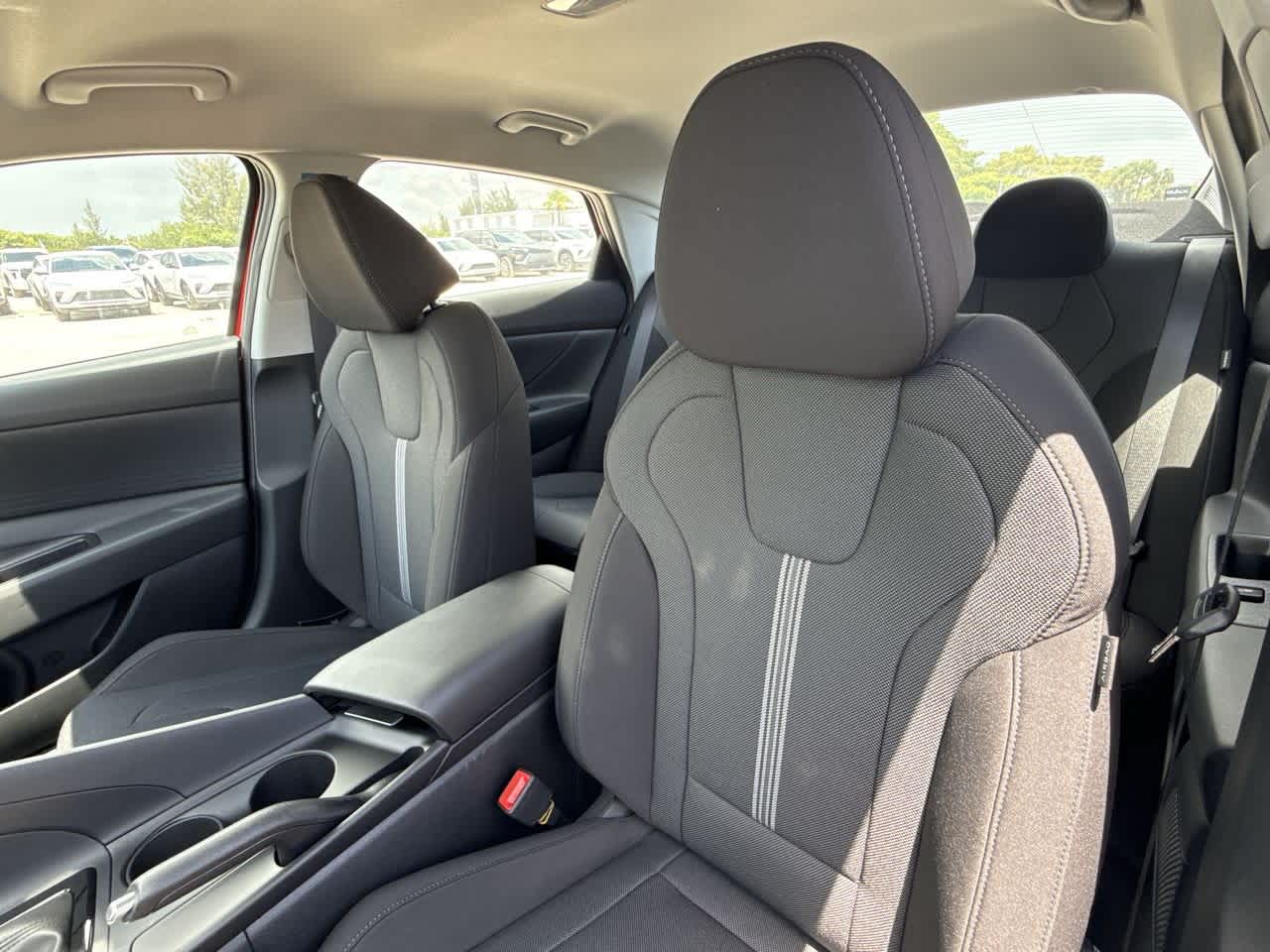 Thumbnail: 2025 Hyundai Elantra - 14