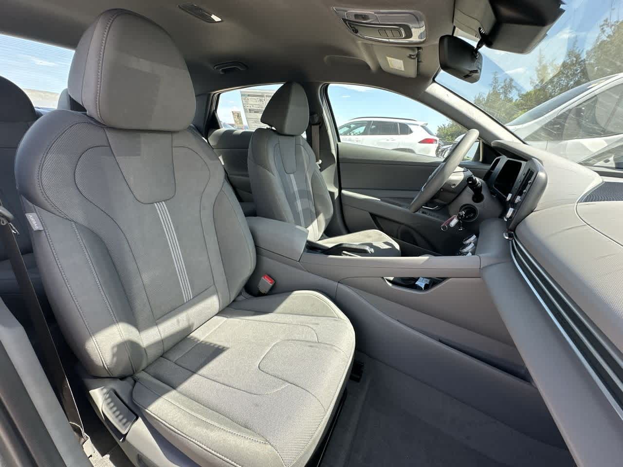 Thumbnail: 2025 Hyundai Elantra - 27