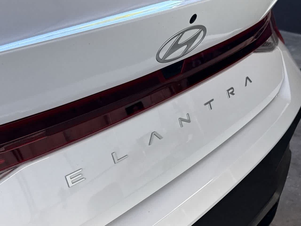 Thumbnail: 2026 Hyundai Elantra - 10