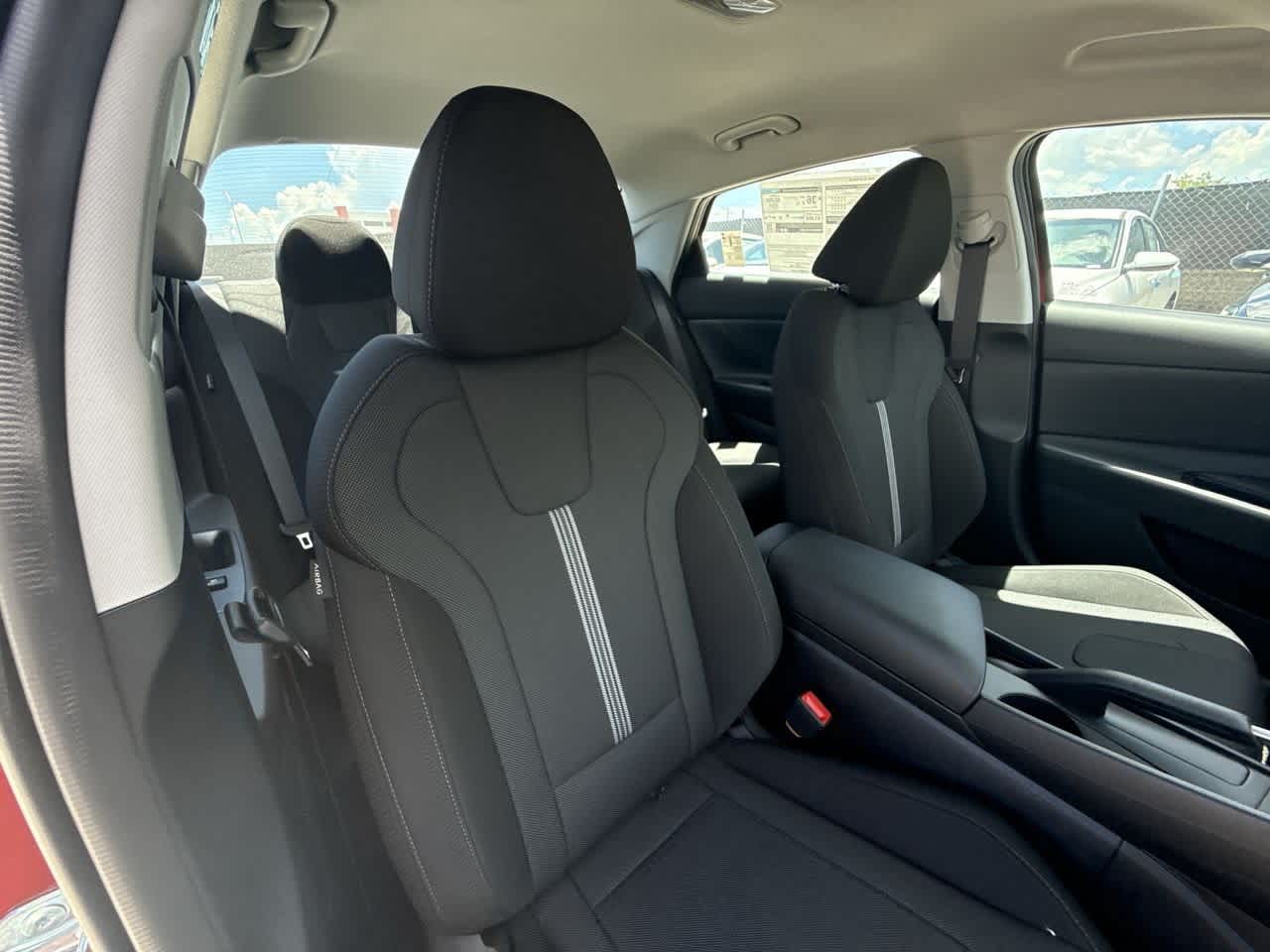 Thumbnail: 2025 Hyundai Elantra - 27