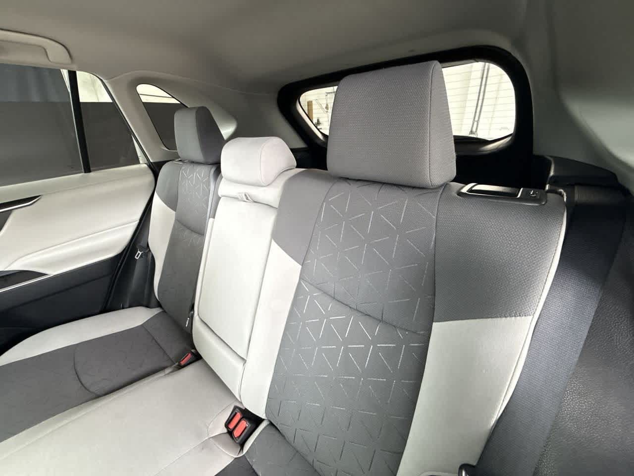 Thumbnail: 2022 Toyota RAV4 - 22