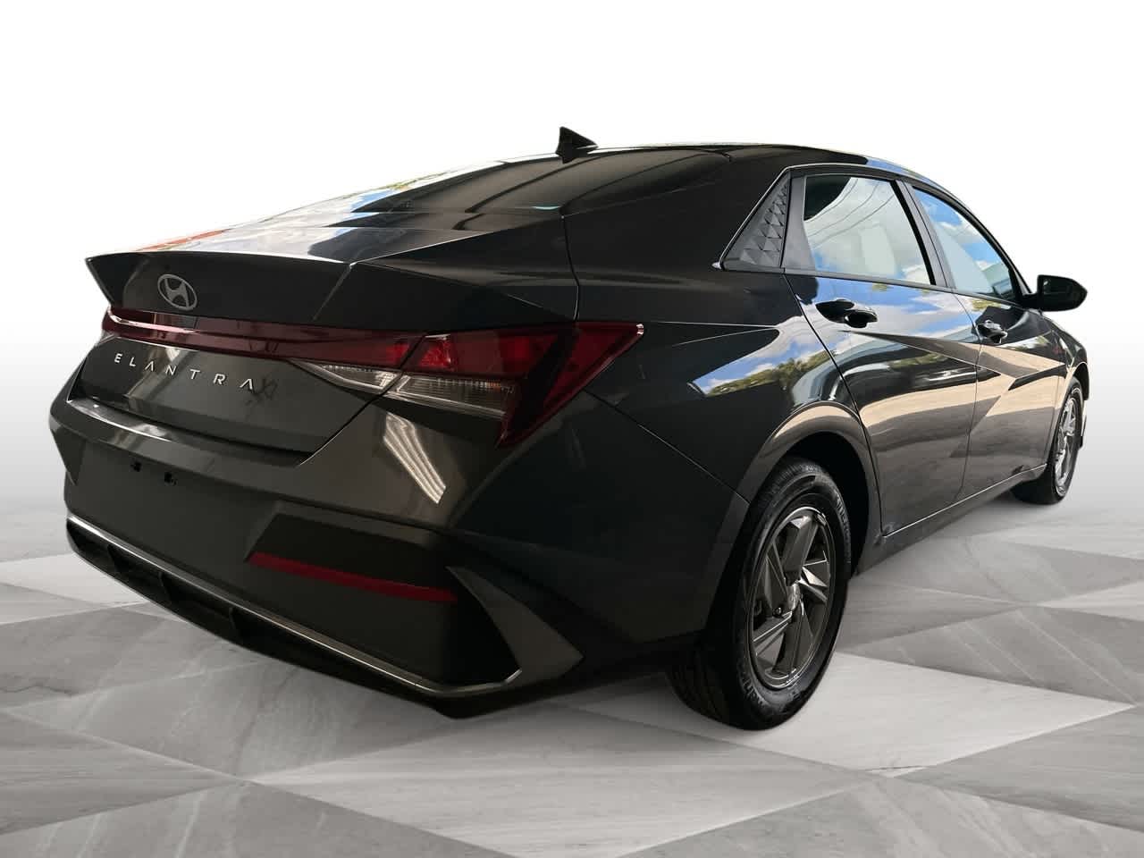 Thumbnail: 2025 Hyundai Elantra - 8