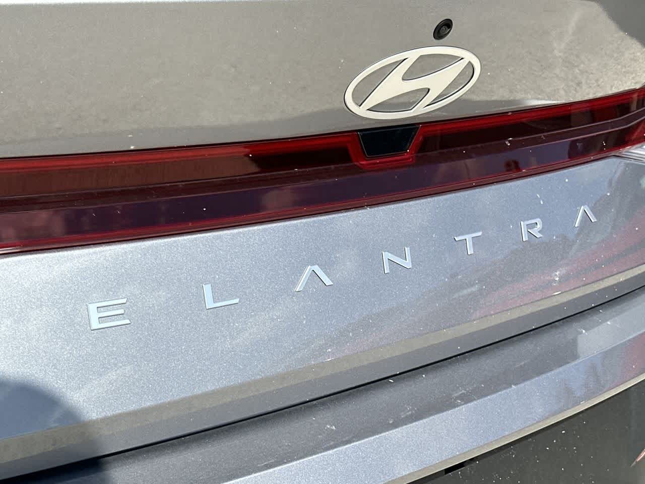 Thumbnail: 2025 Hyundai Elantra - 10