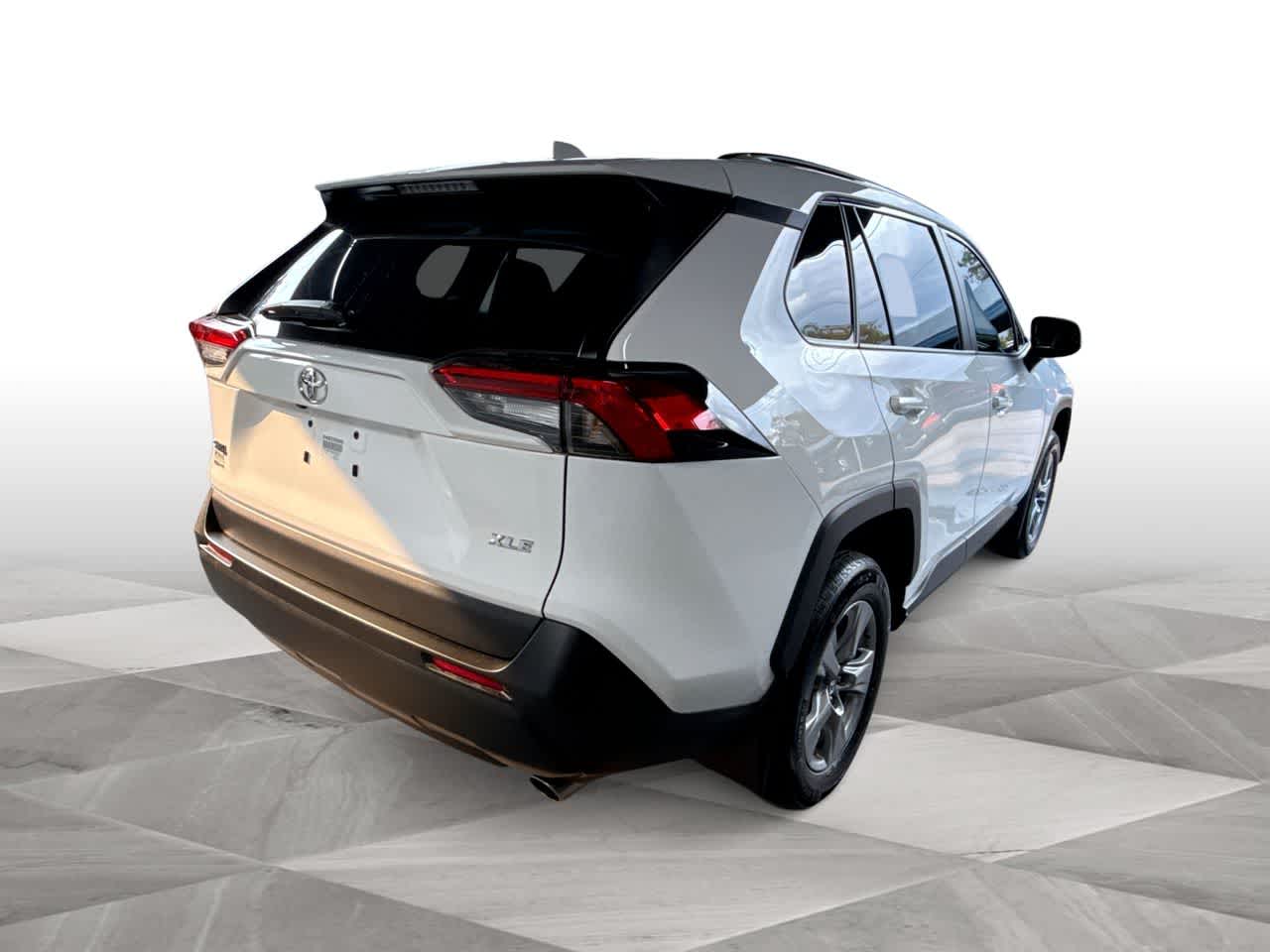 Thumbnail: 2024 Toyota RAV4 - 8