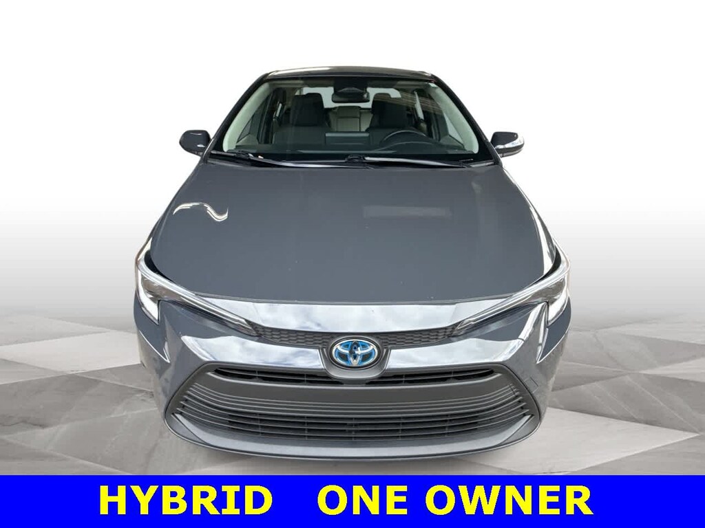 Used 2025 Toyota Corolla Hybrid LE Sedan