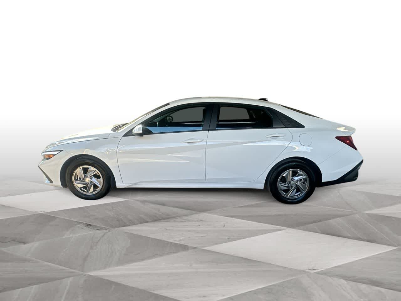 Thumbnail: 2026 Hyundai Elantra - 5