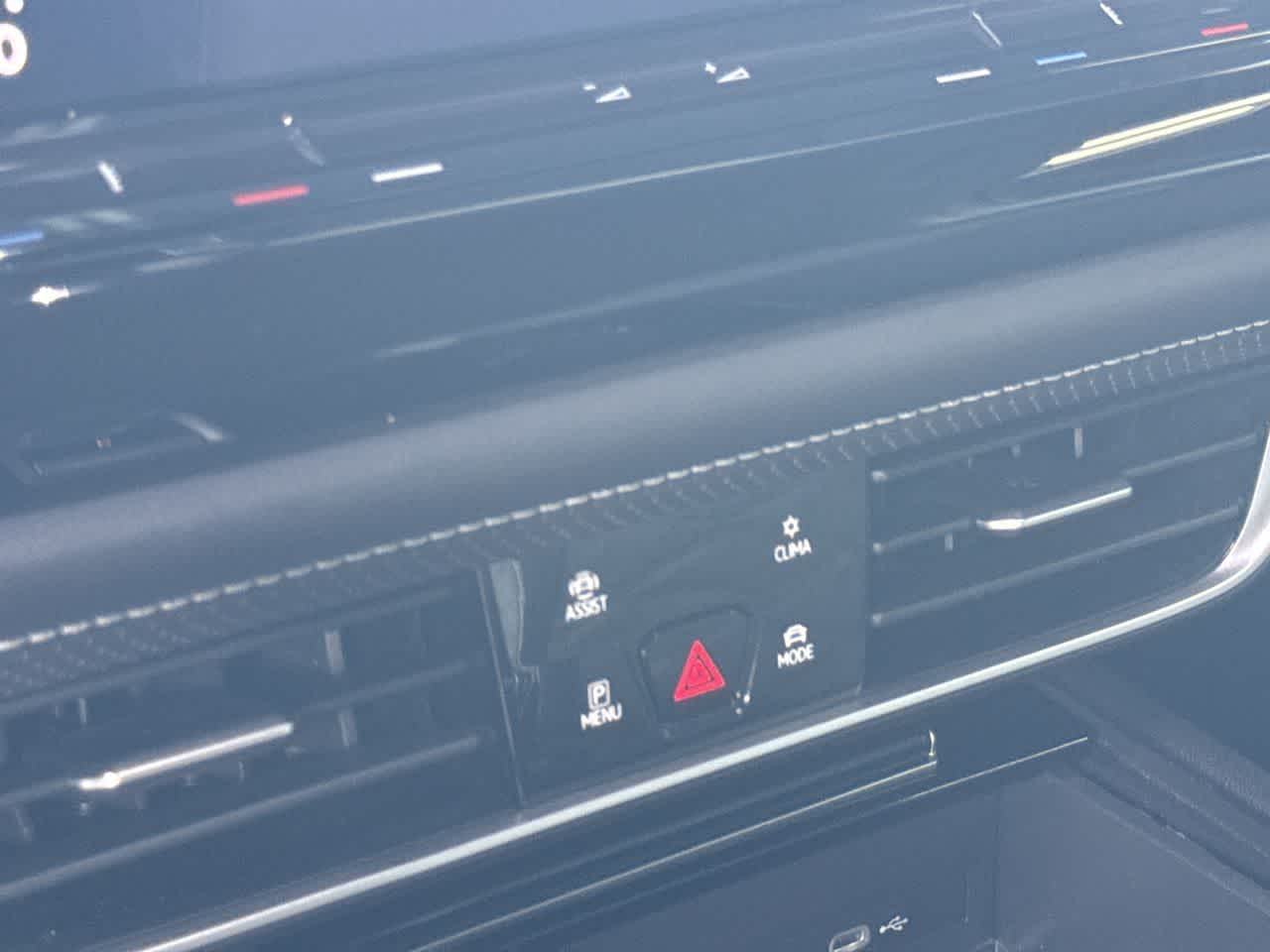 Thumbnail: 2024 Volkswagen Atlas - 21