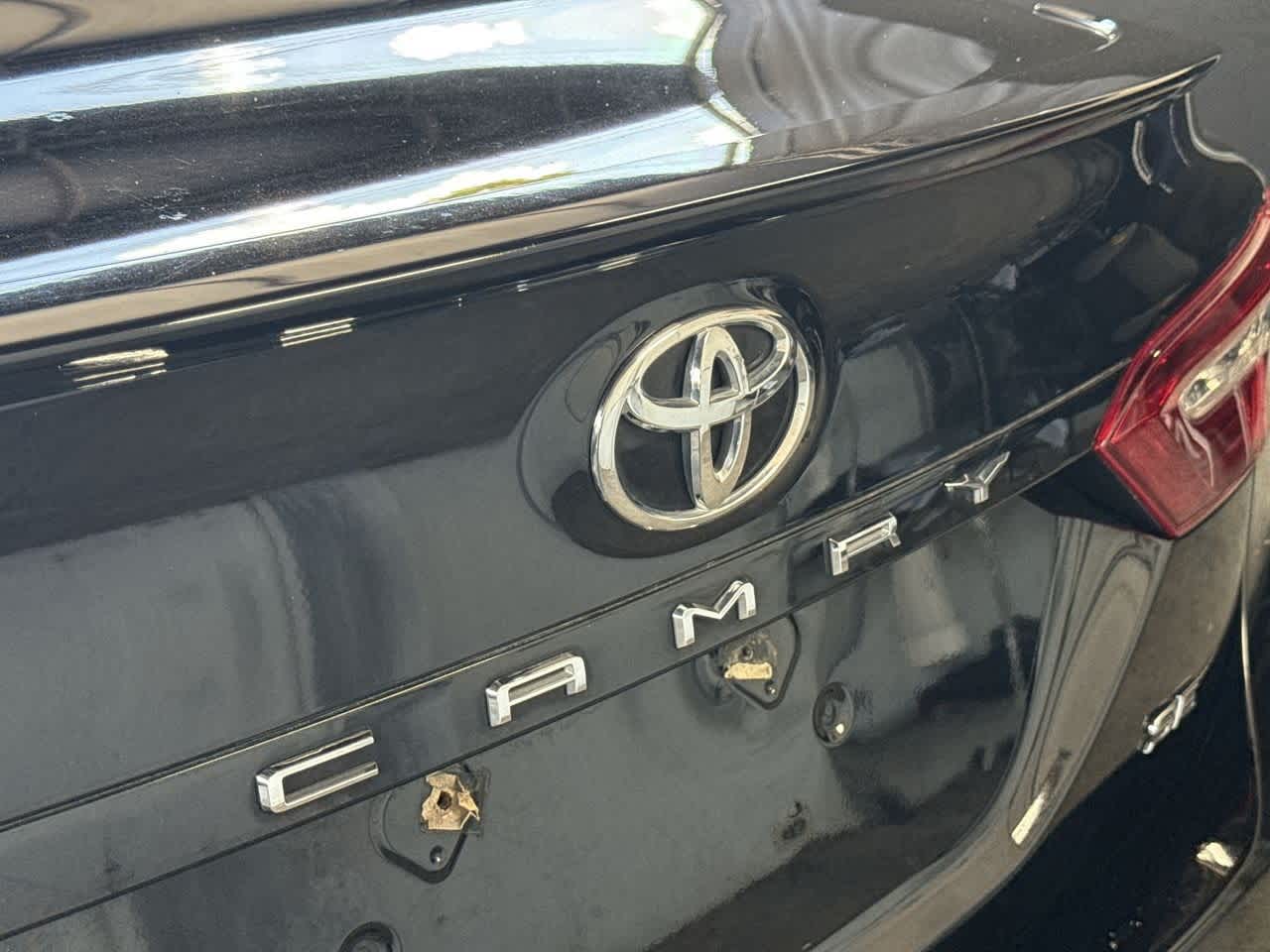 Thumbnail: 2019 Toyota Camry - 10