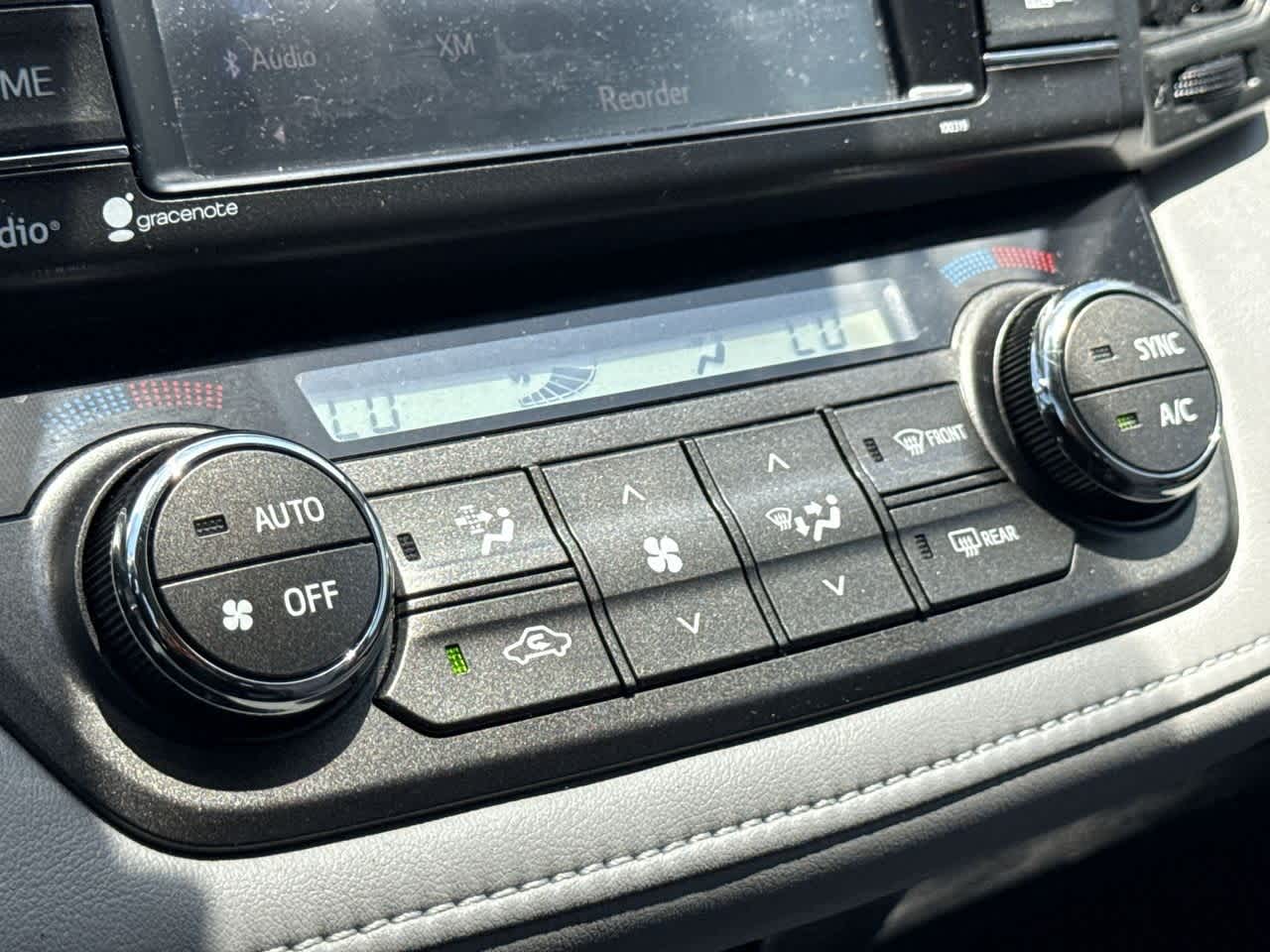 2014 Toyota RAV4 XLE 20