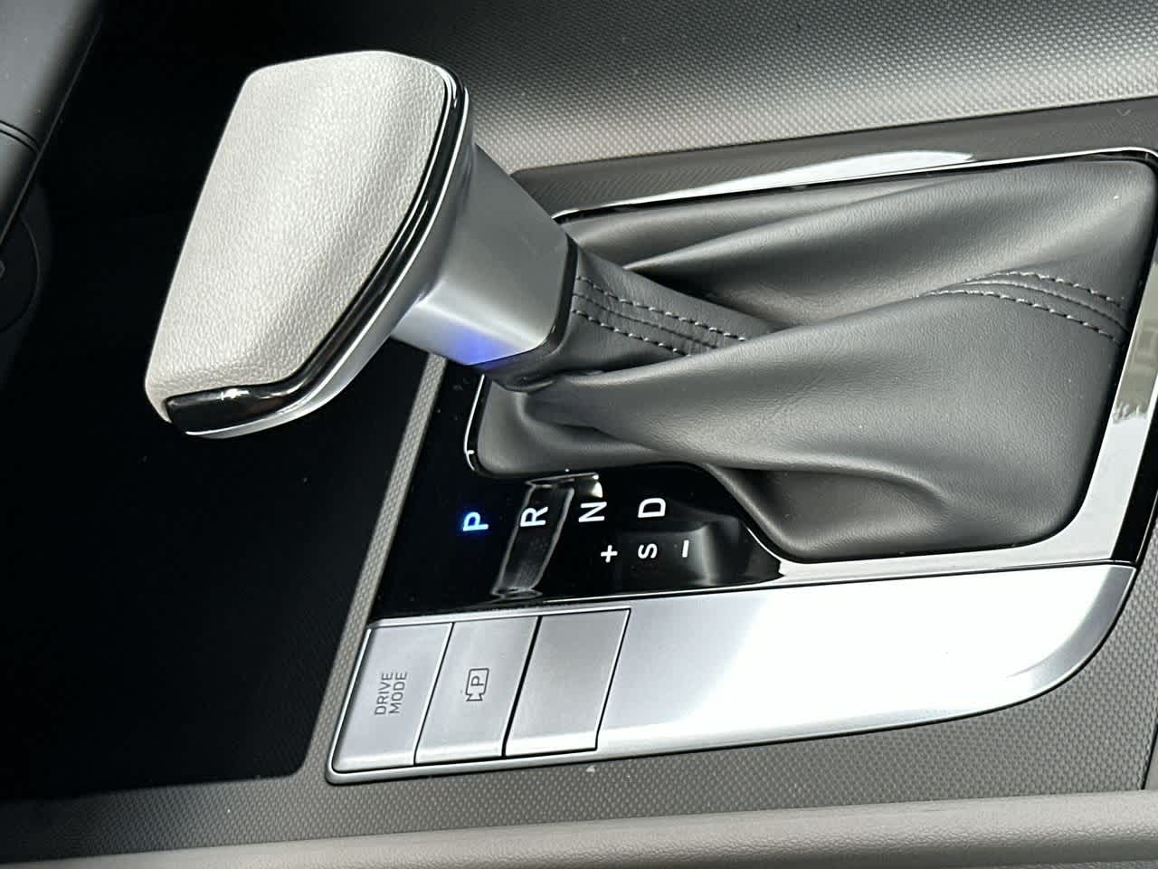 Thumbnail: 2025 Hyundai Elantra - 21