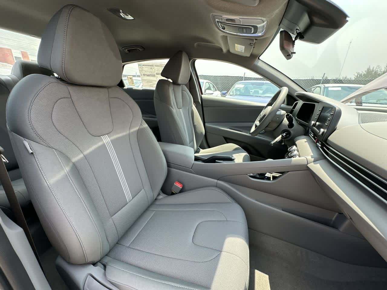 Thumbnail: 2025 Hyundai Elantra - 27