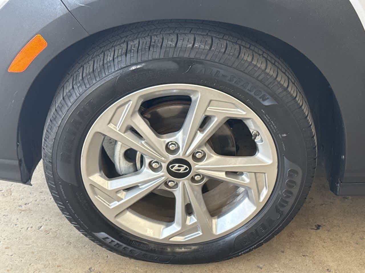 2023 Hyundai Kona SEL 11