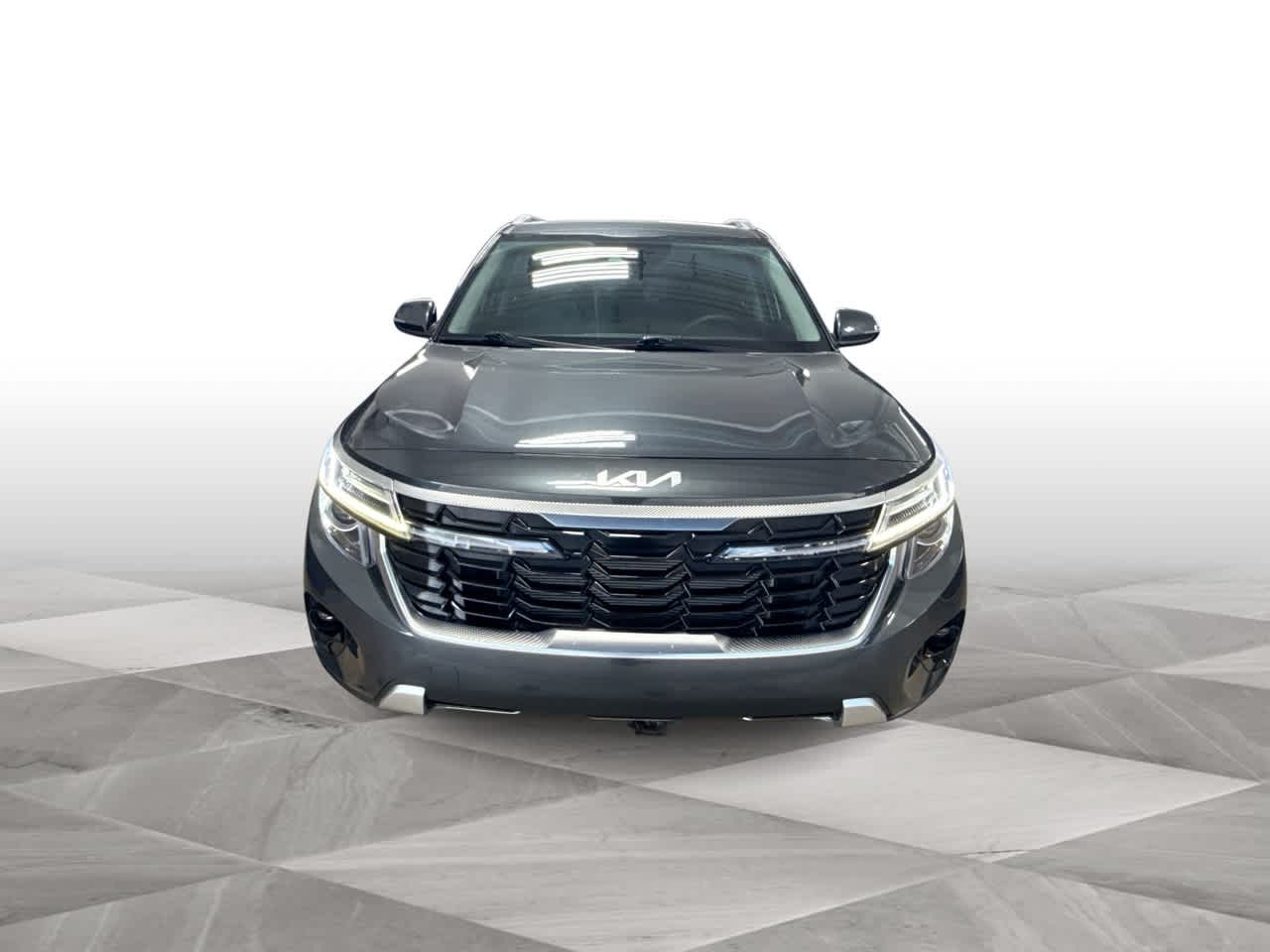 Thumbnail: 2024 Kia Seltos - 3