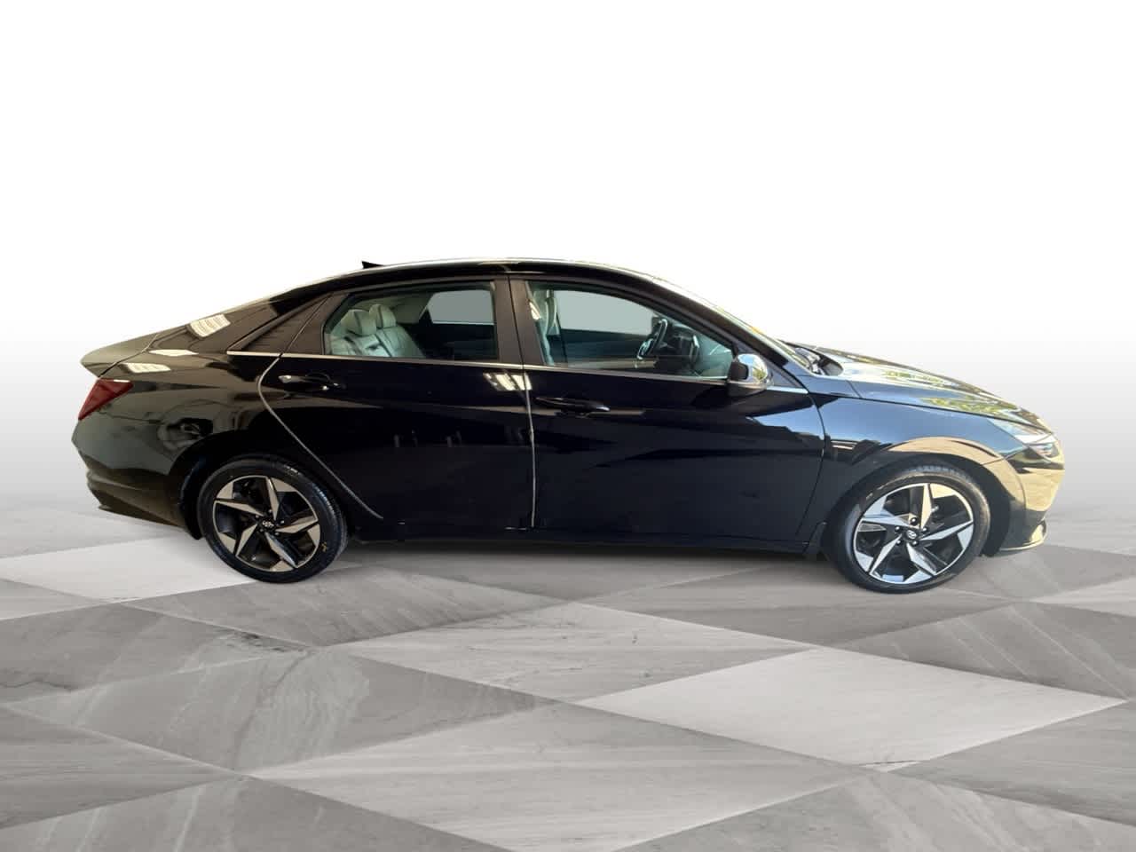 Thumbnail: 2023 Hyundai Elantra - 9