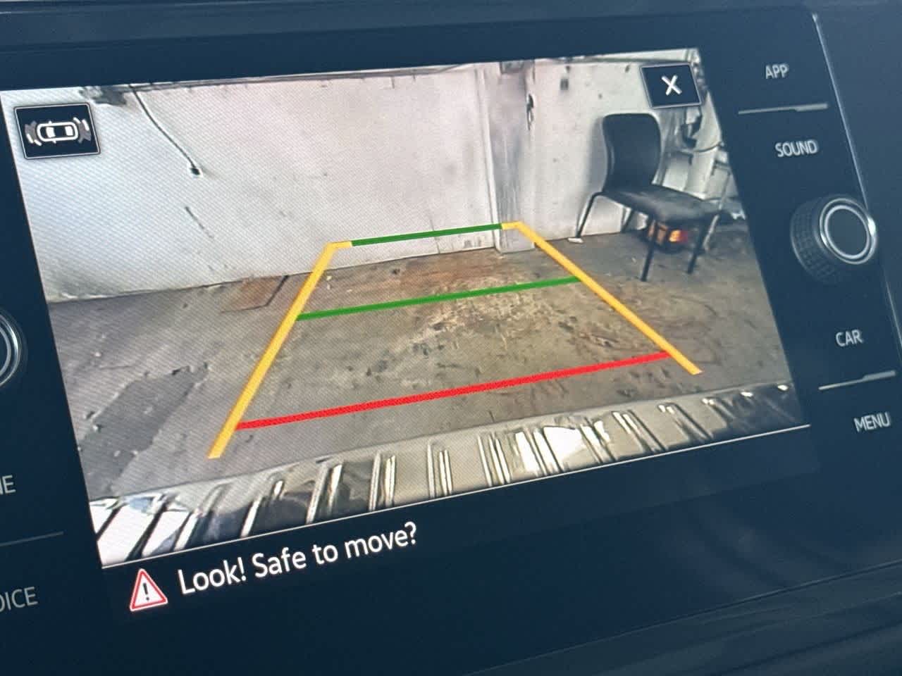 Thumbnail: 2023 Volkswagen Tiguan - 19