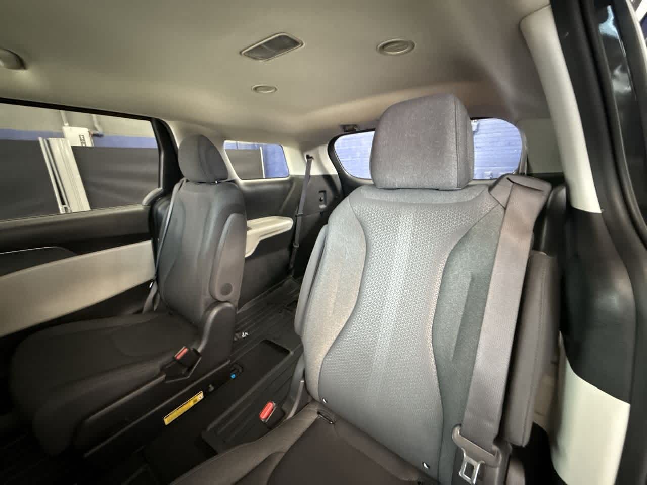 Thumbnail: 2024 Kia Carnival - 22