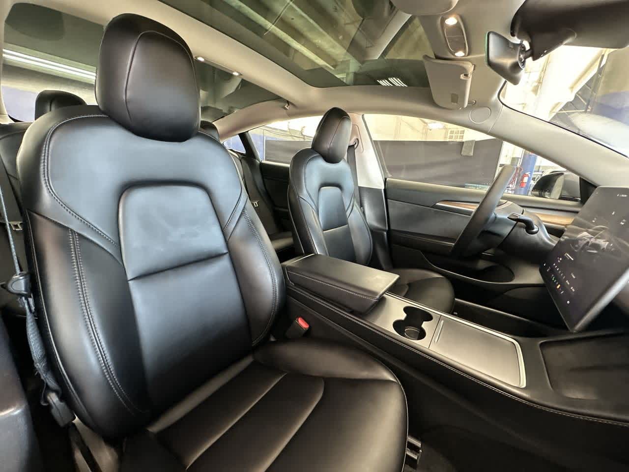 Thumbnail: 2023 Tesla Model 3 - 27