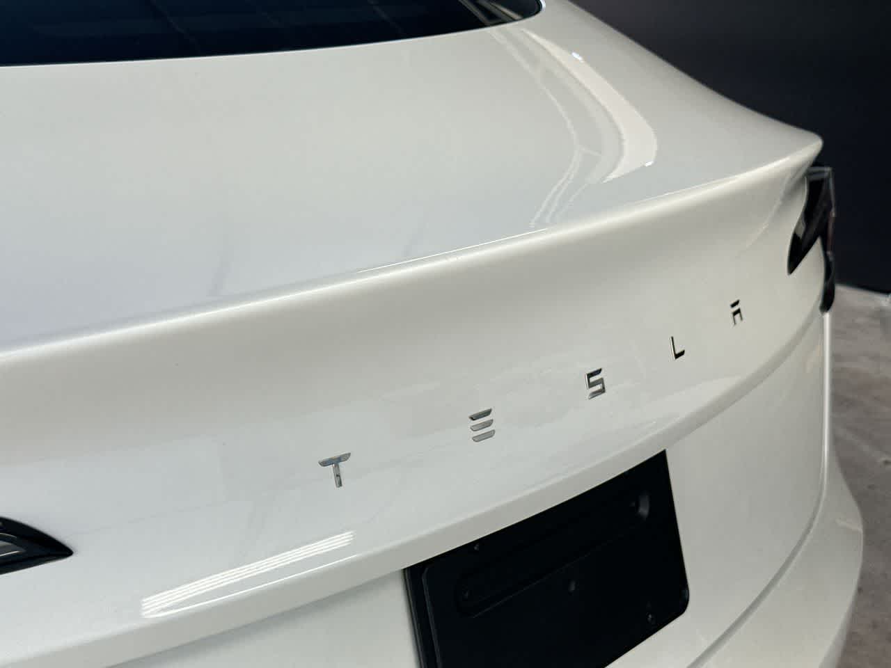 Thumbnail: 2025 Tesla Model 3 - 10