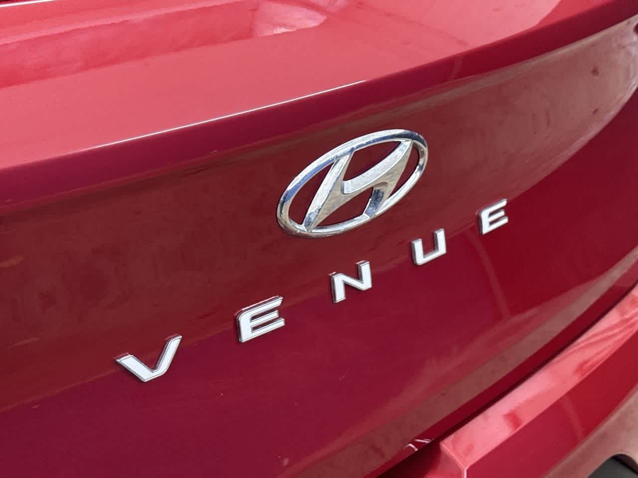 Thumbnail: 2022 Hyundai Venue - 10