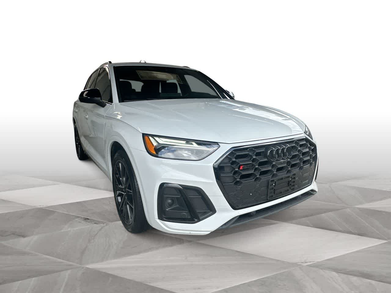 Thumbnail: 2023 Audi SQ5 - 2