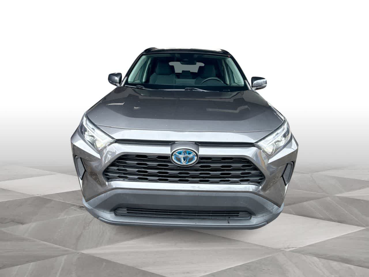 Thumbnail: 2022 Toyota RAV4 - 3
