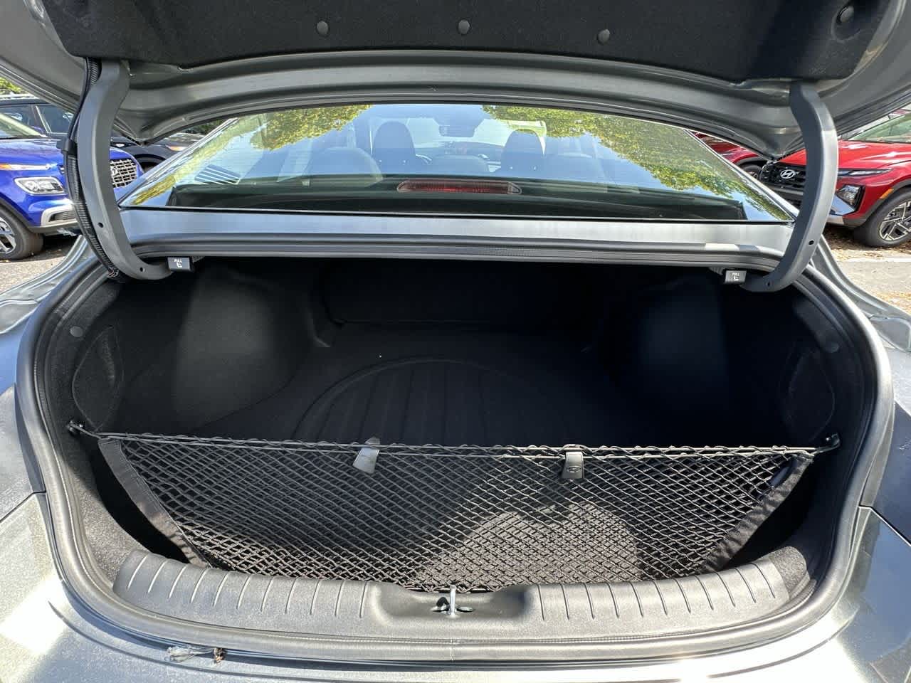 Thumbnail: 2025 Hyundai Elantra - 25