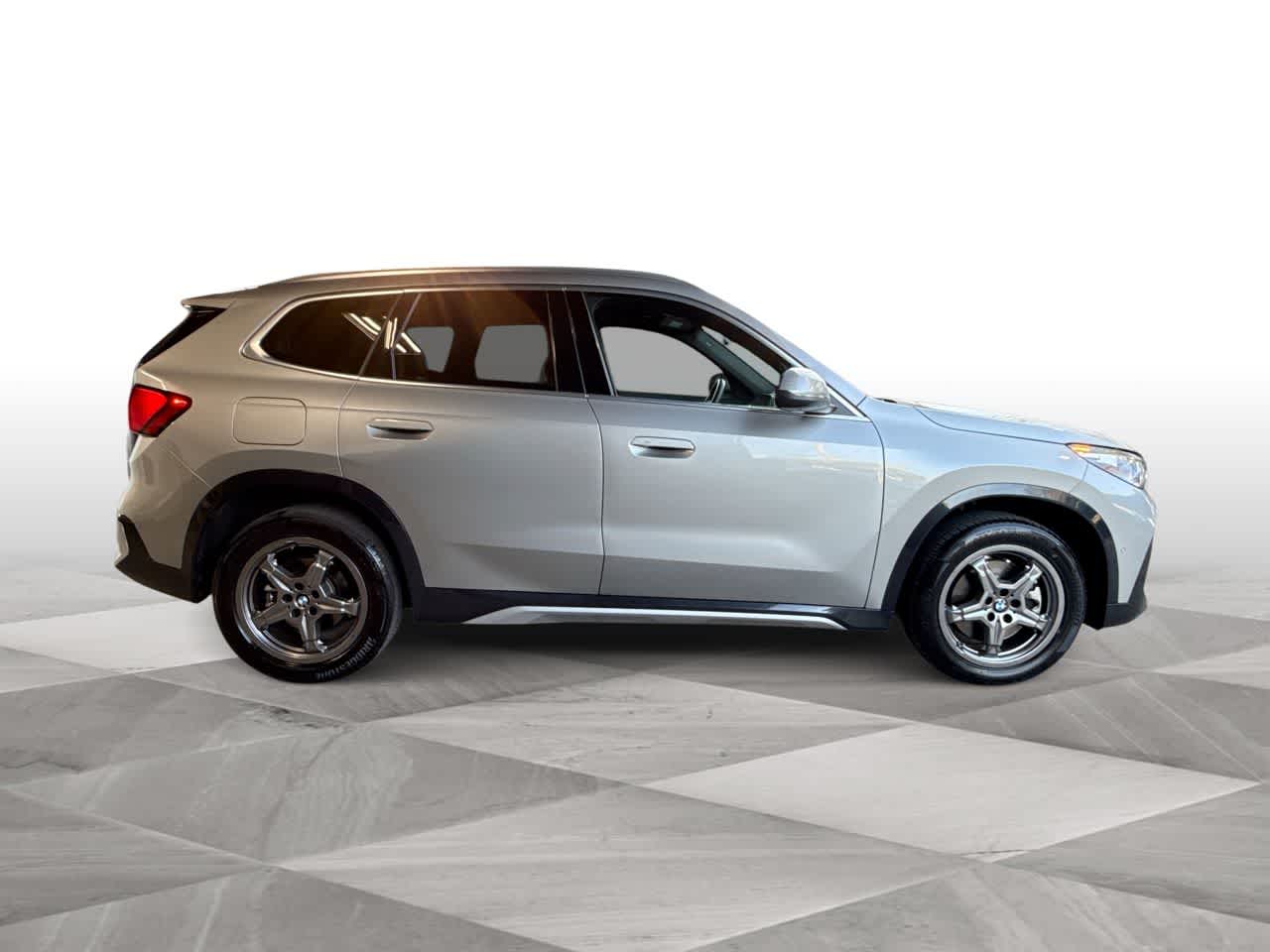 Thumbnail: 2025 BMW X1 - 9
