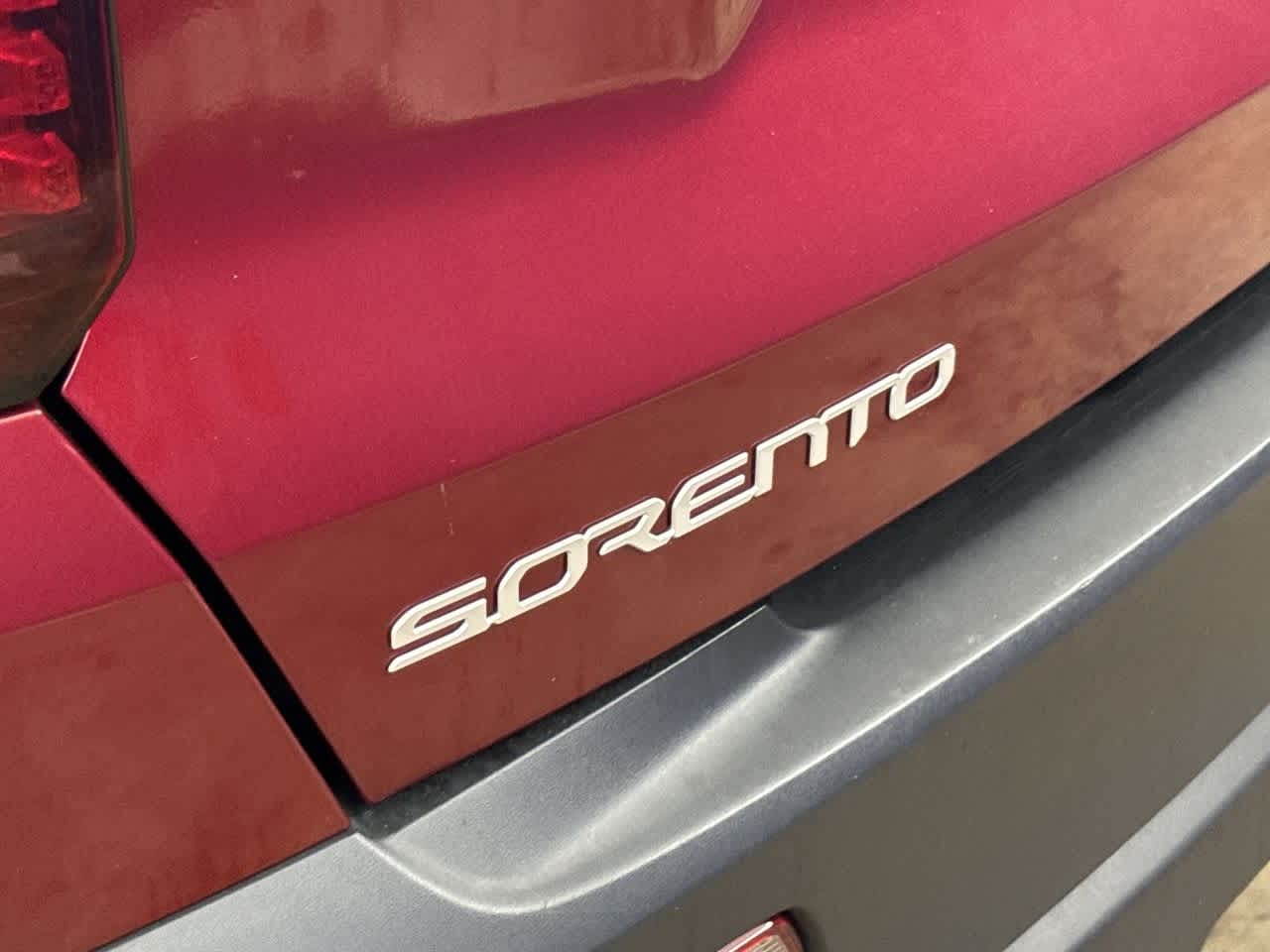 Thumbnail: 2023 Kia Sorento - 10