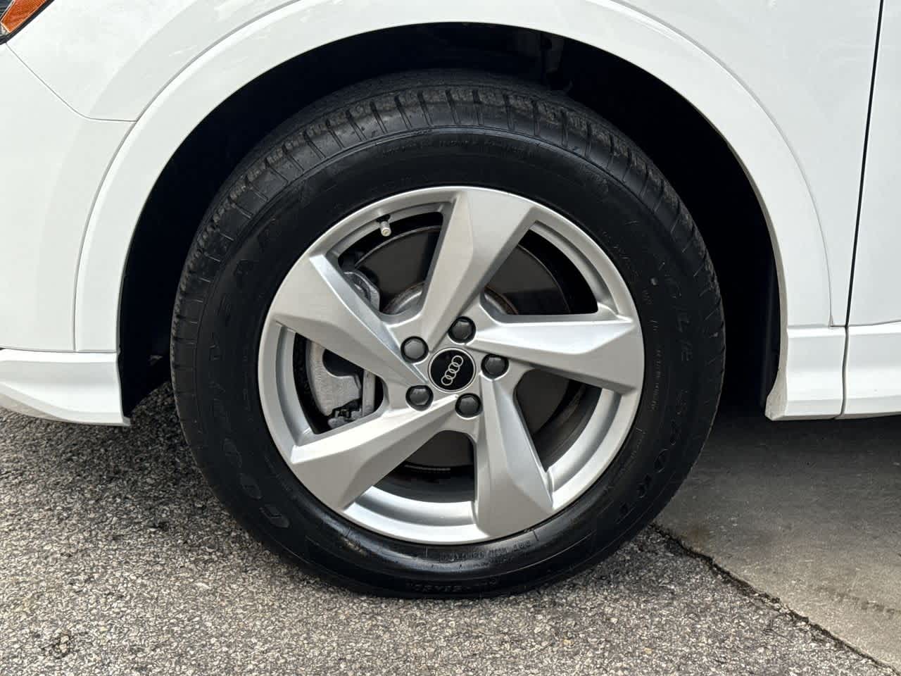 Thumbnail: 2021 Audi Q3 - 11