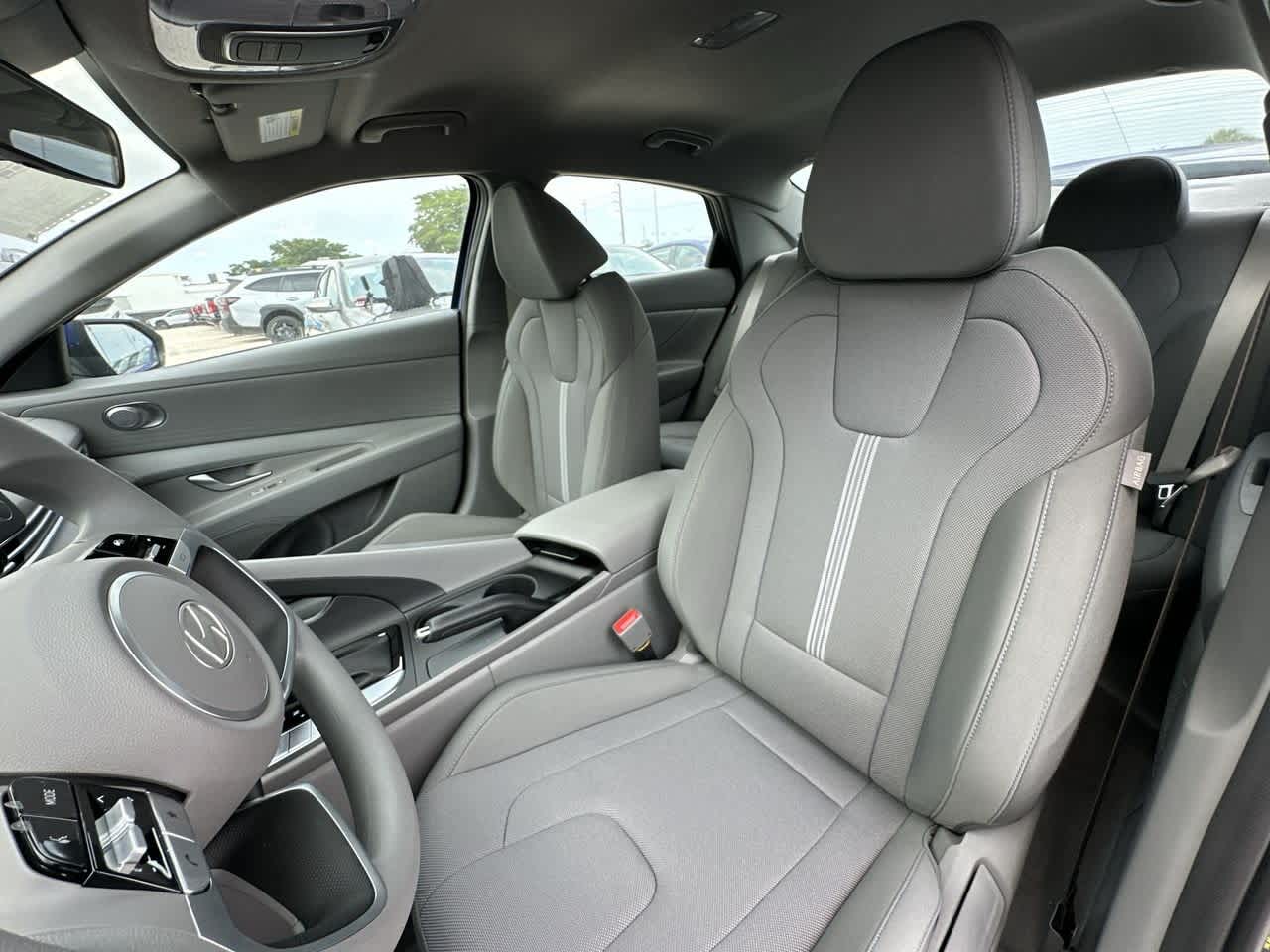 Thumbnail: 2025 Hyundai Elantra - 14