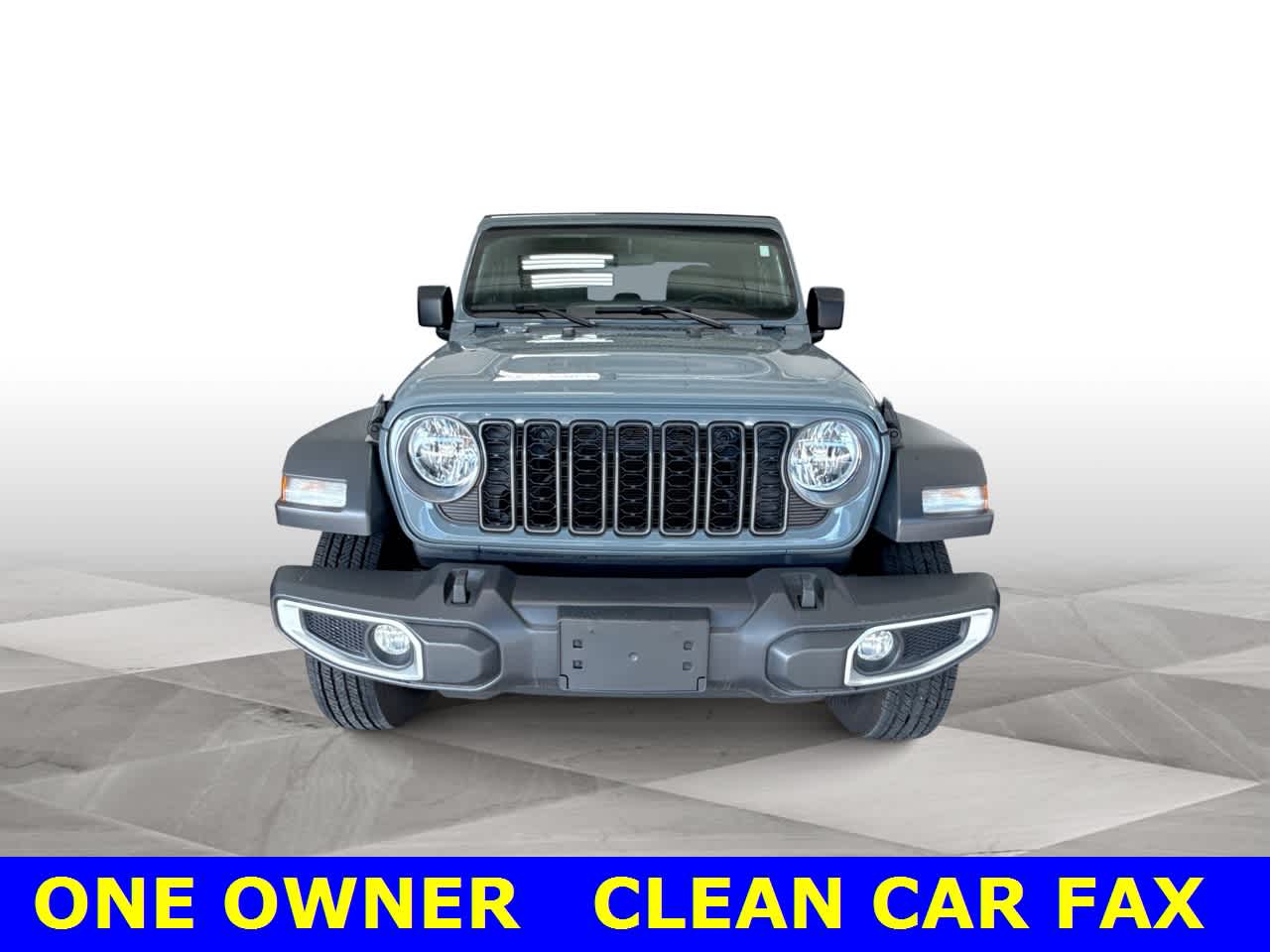 Thumbnail: 2024 Jeep Gladiator - 3