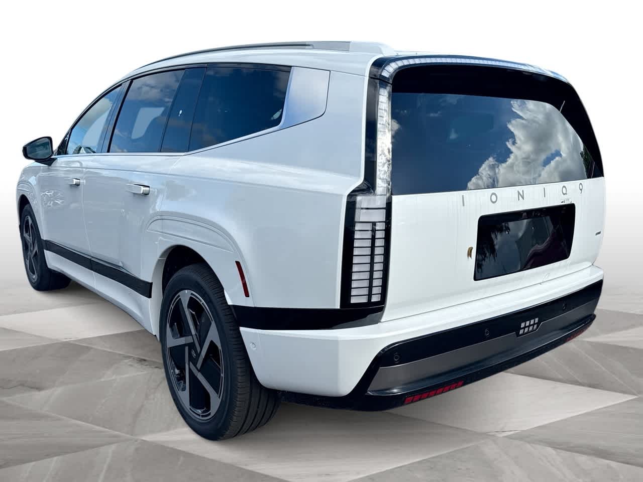 Thumbnail: 2026 Hyundai Ioniq - 6