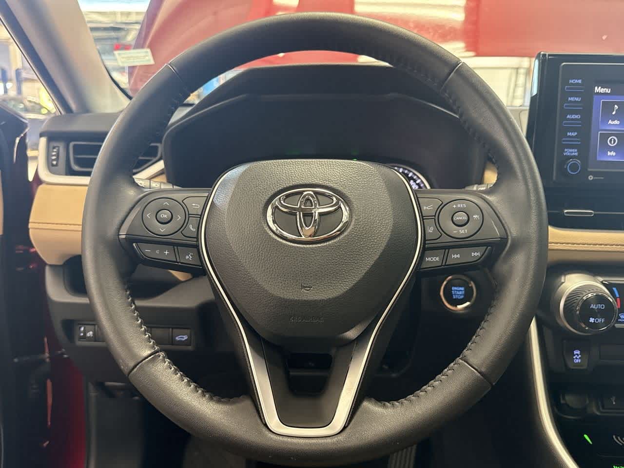 Thumbnail: 2022 Toyota RAV4 - 15