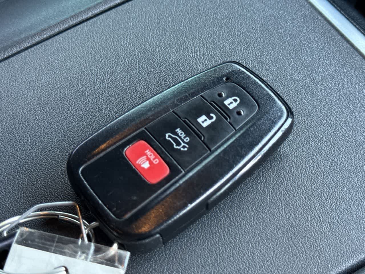 Thumbnail: 2023 Toyota Highlander - 28