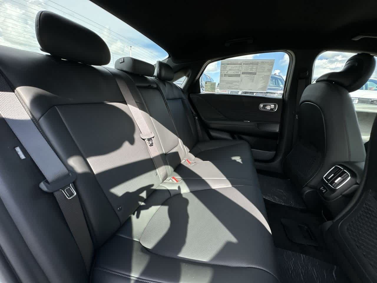 Thumbnail: 2025 Hyundai Ioniq 6 - 26