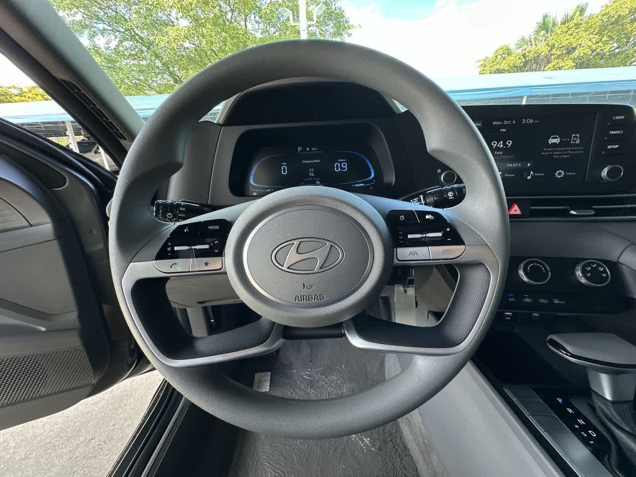 Thumbnail: 2025 Hyundai Elantra - 15