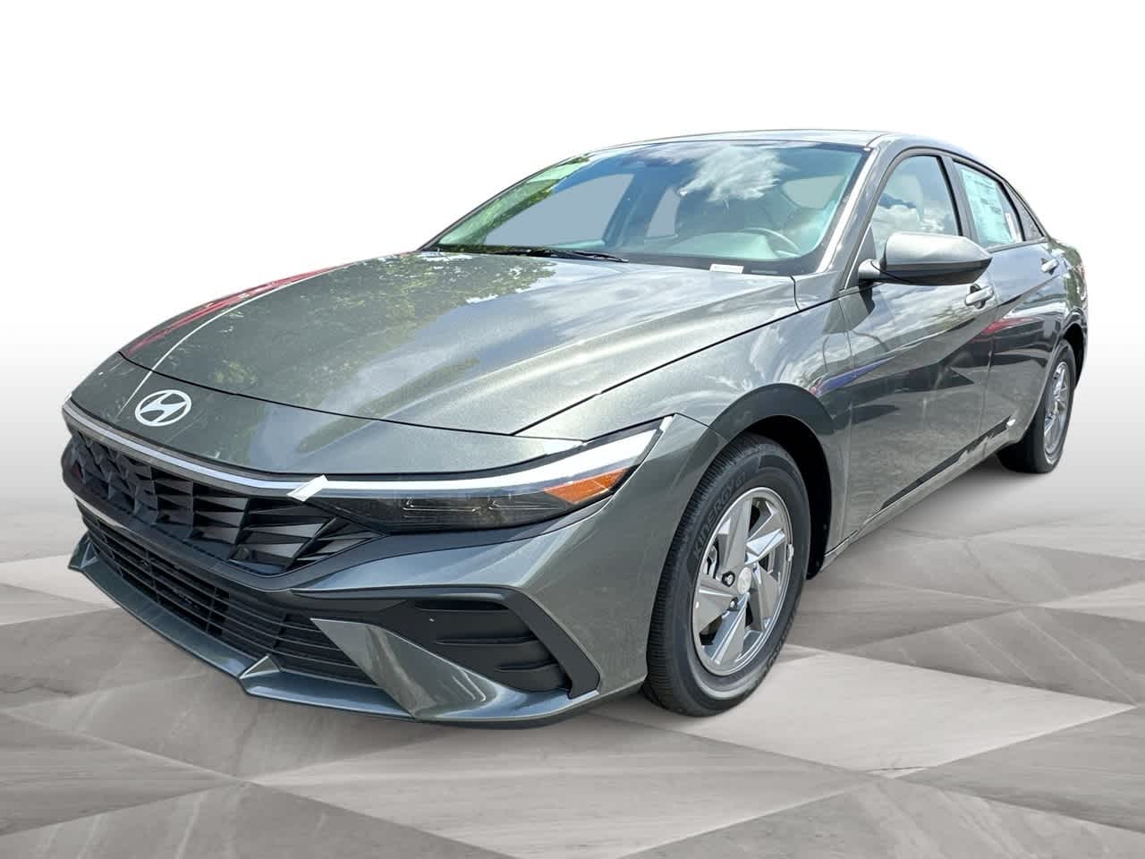 Thumbnail: 2025 Hyundai Elantra - 4